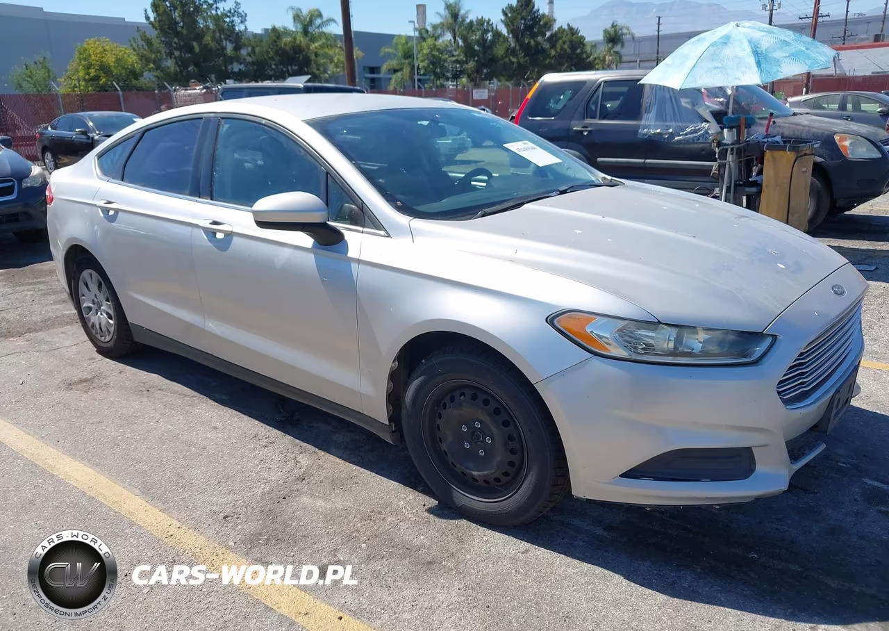 2013 Ford Fusion S – zdjęcie 1 z 13