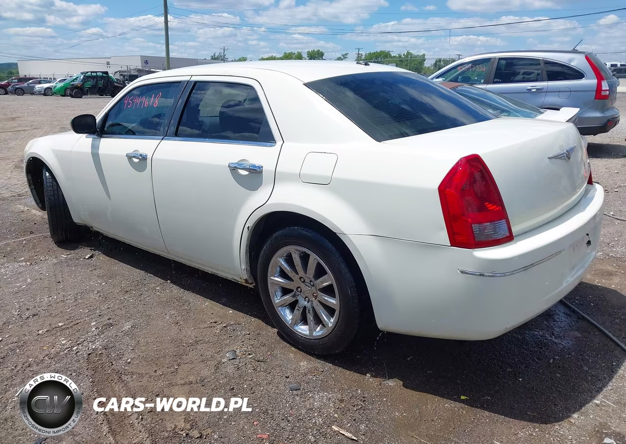 2007 Chrysler 300 Touring VIN:2C3KA53G07H828622 - 3
