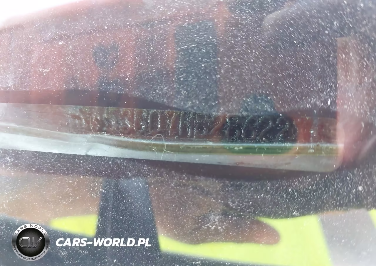 2007 Chrysler 300 Touring VIN:2C3KA53G07H828622 - 9