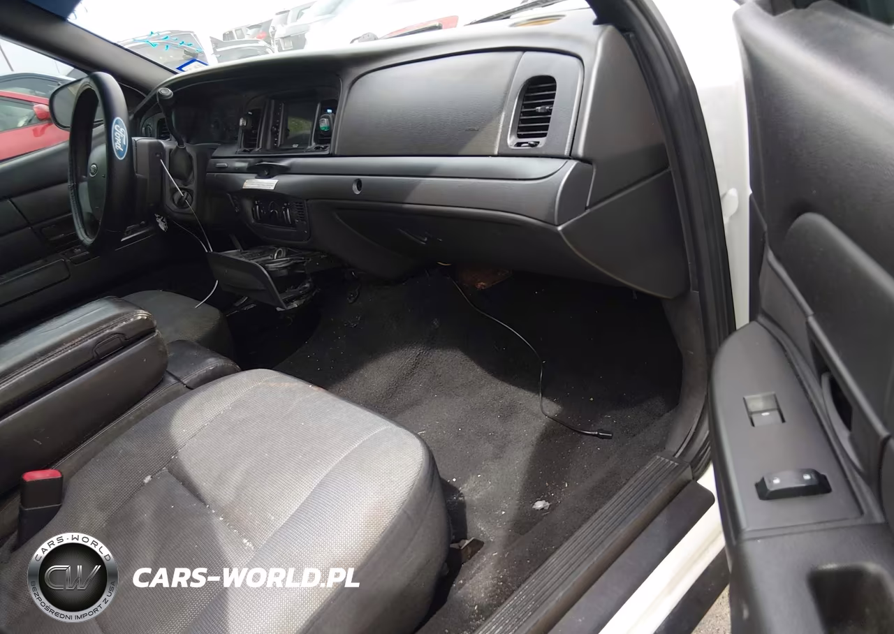 2011 Ford Crown Victoria Police Interceptor VIN:2FABP7BV7BX112438 - 5