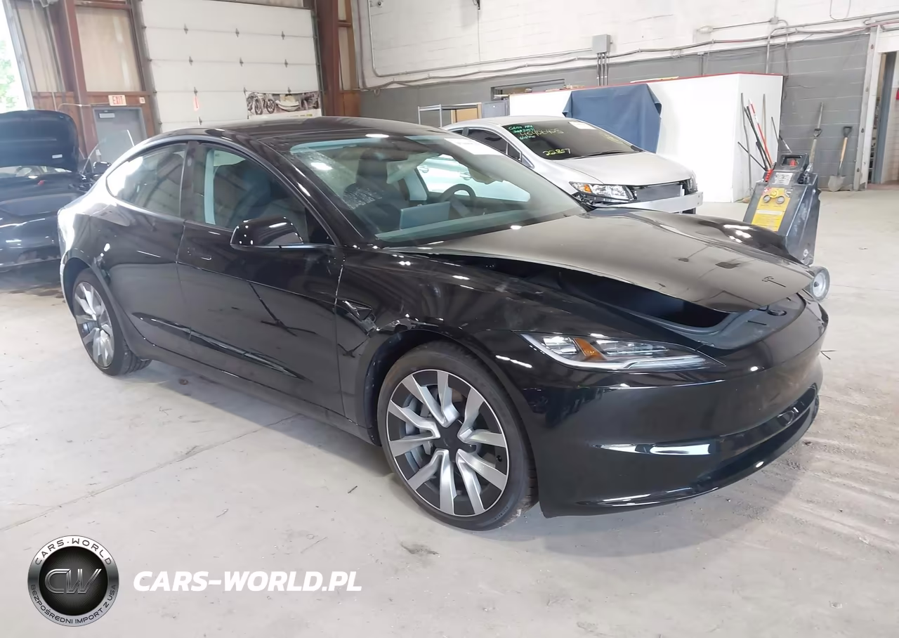 2026 Tesla Model 3 Premium Rear-Wheel Drive-Rear-Wheel Drive – zdjęcie 1 z 17