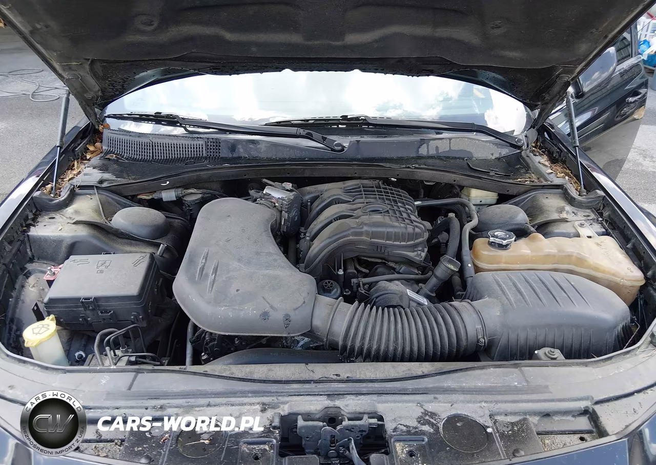 2014 Chrysler 300 VIN:2C3CCAAG4EH354665 - 10