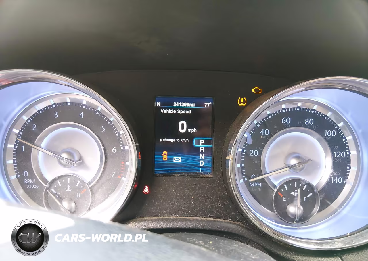 2014 Chrysler 300 VIN:2C3CCAAG4EH354665 - 7