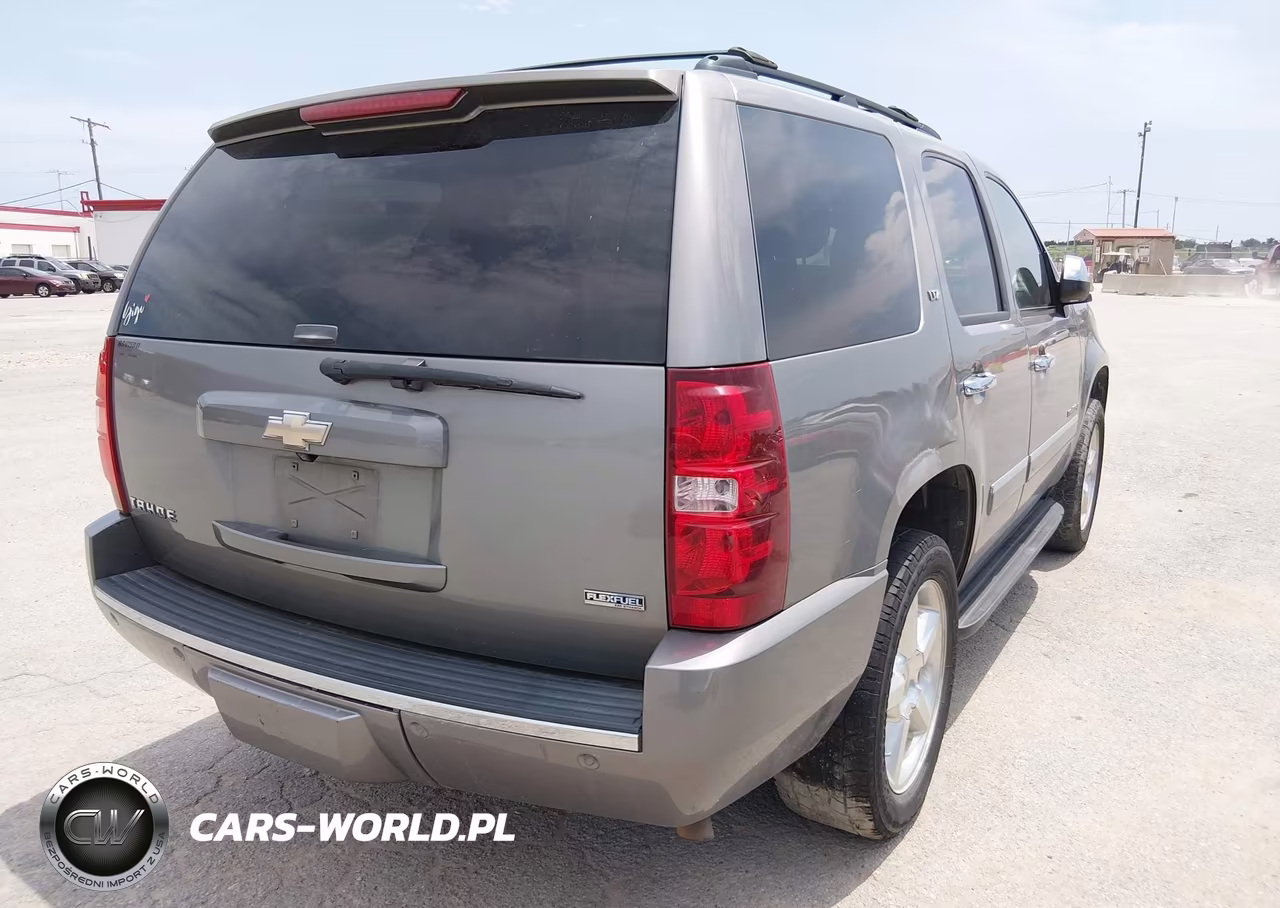 2009 Chevrolet Tahoe Ltz VIN:1GNFC33089R172890 - 4