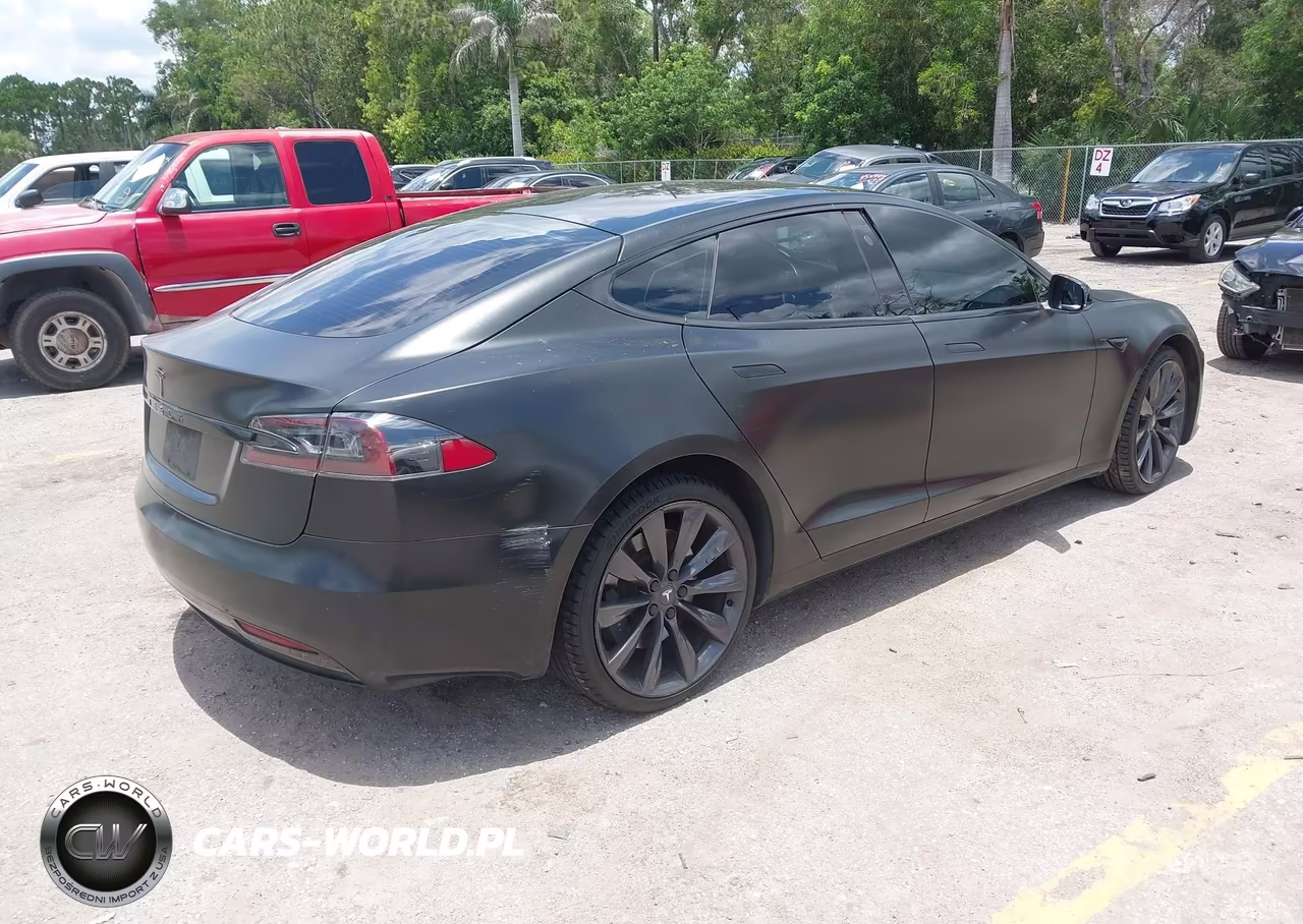 2017 Tesla Model S 100D-60D-75D-90D-P100D VIN:5YJSA1E23HF229582 - 4