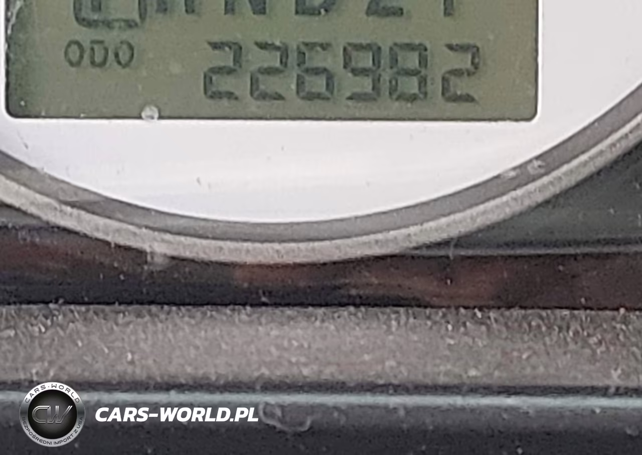2005 Ford Escape Xlt VIN:1FMYU93195KB70090 - 15