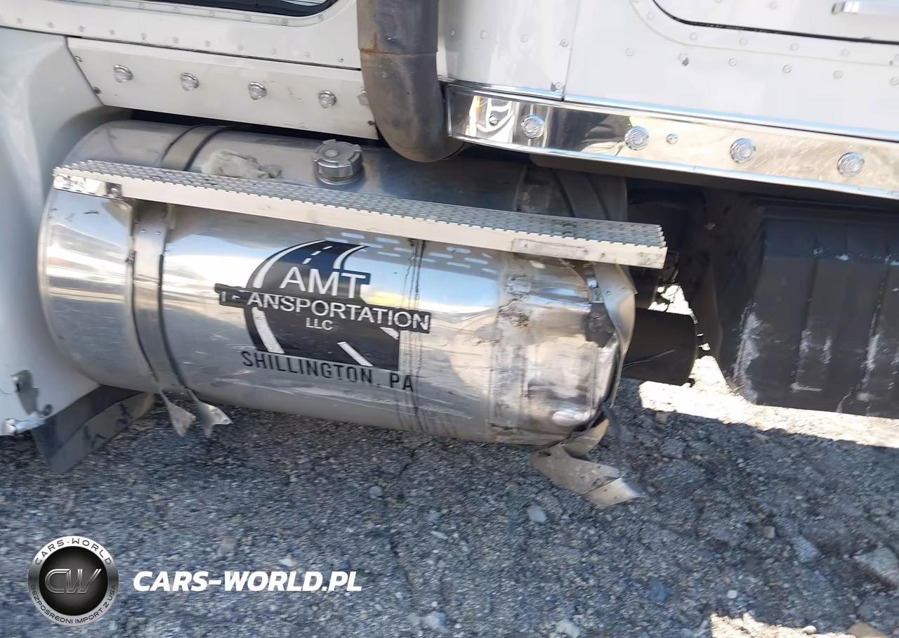 2003 International 9200 9200I VIN:2HSCEAPR63C069403 - 11