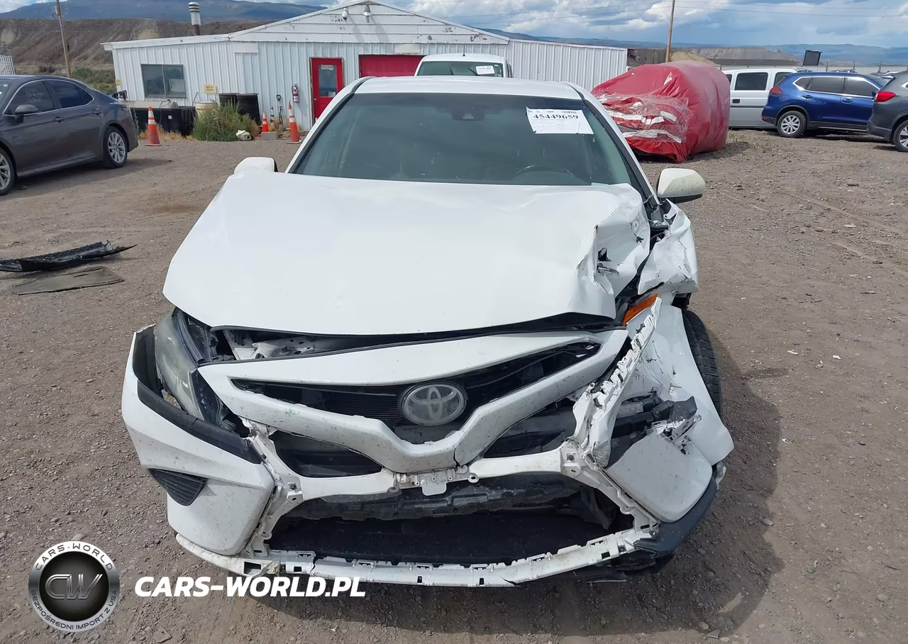 2018 Toyota Camry Se VIN:4T1B11HKXJU060309 - 12