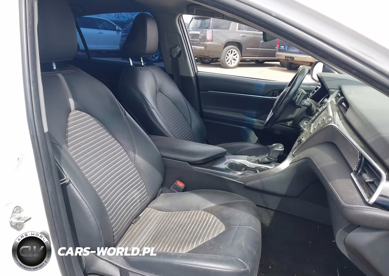 2018 Toyota Camry Se VIN:4T1B11HKXJU060309 - 5