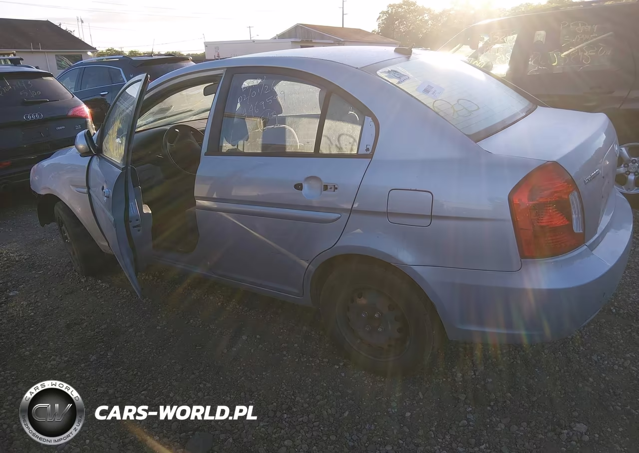 2010 Hyundai Accent Gls VIN:KMHCN4AC6AU485488 - 3