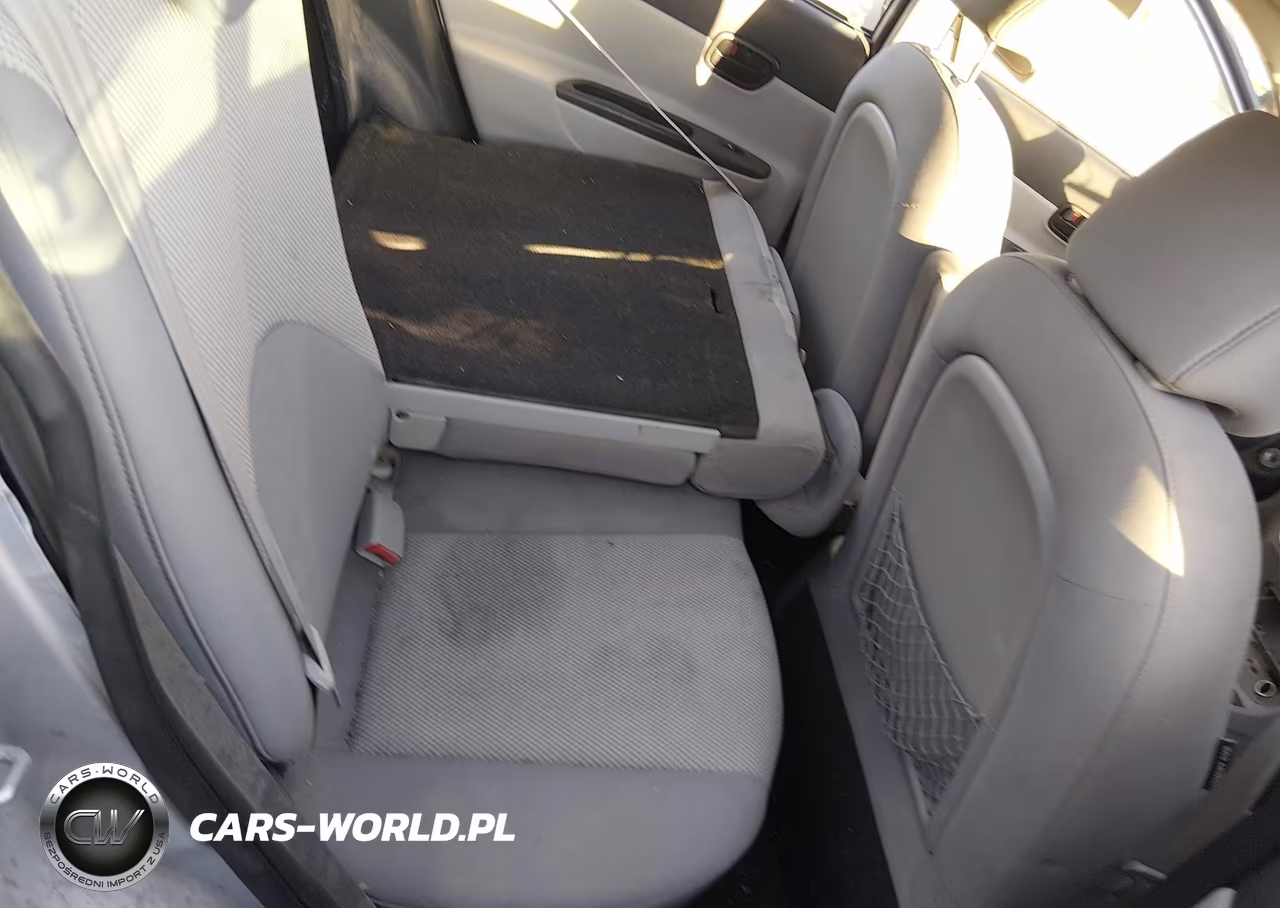2010 Hyundai Accent Gls VIN:KMHCN4AC6AU485488 - 8