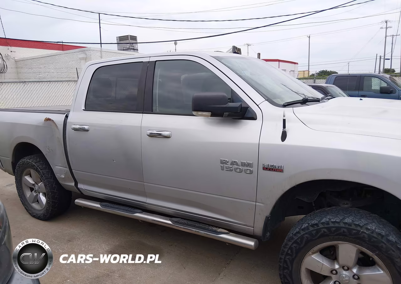 2016 Ram 1500 Lone Star VIN:1C6RR6LT5GS209536 - 13