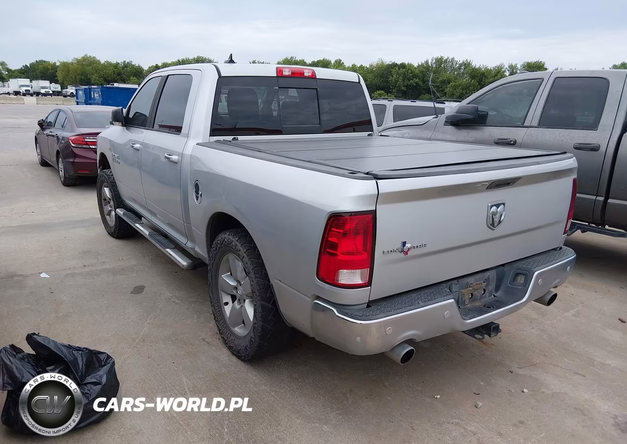 2016 Ram 1500 Lone Star VIN:1C6RR6LT5GS209536 - 3