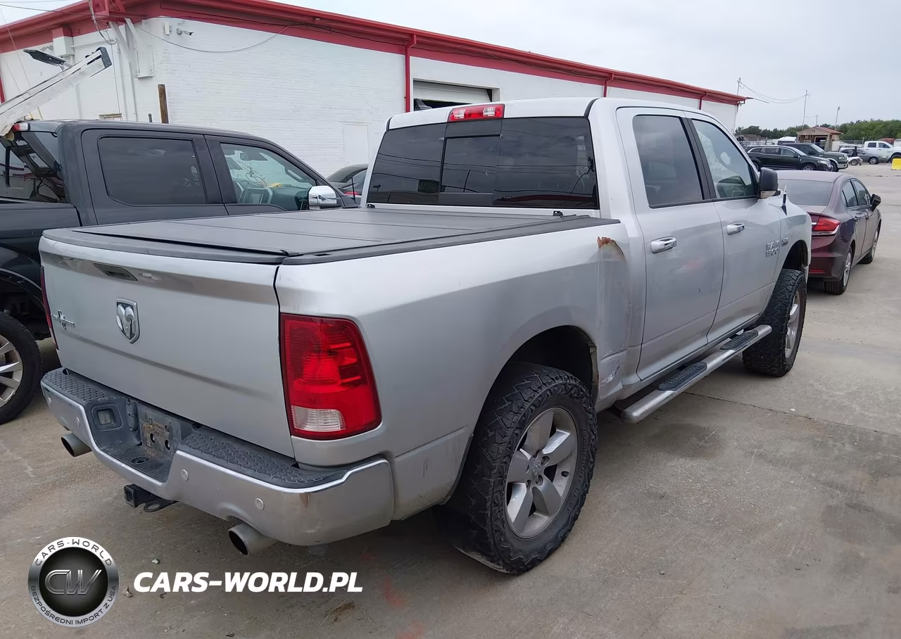 2016 Ram 1500 Lone Star VIN:1C6RR6LT5GS209536 - 4