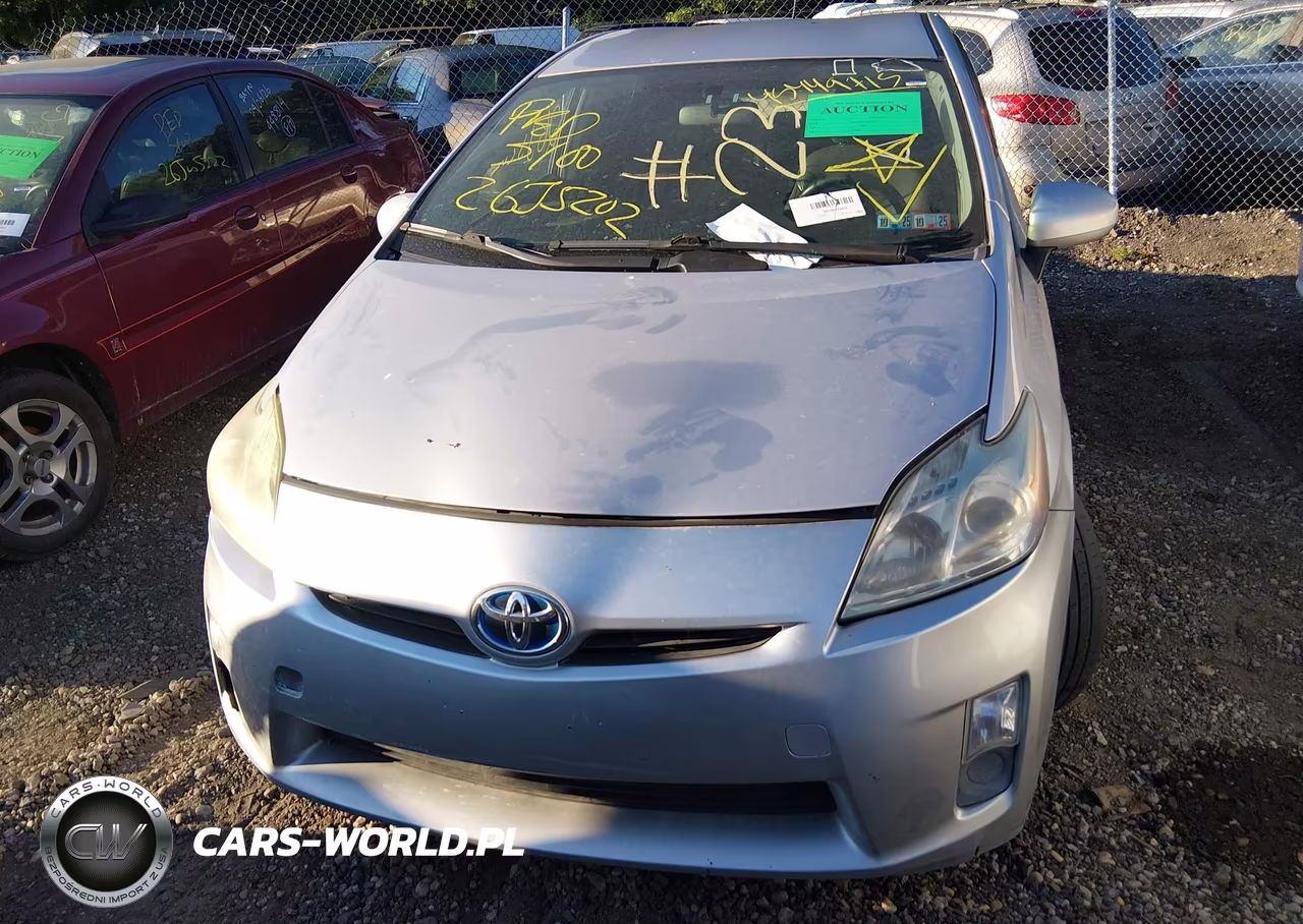 2011 Toyota Prius Two VIN:JTDKN3DU9B5325485 - 11