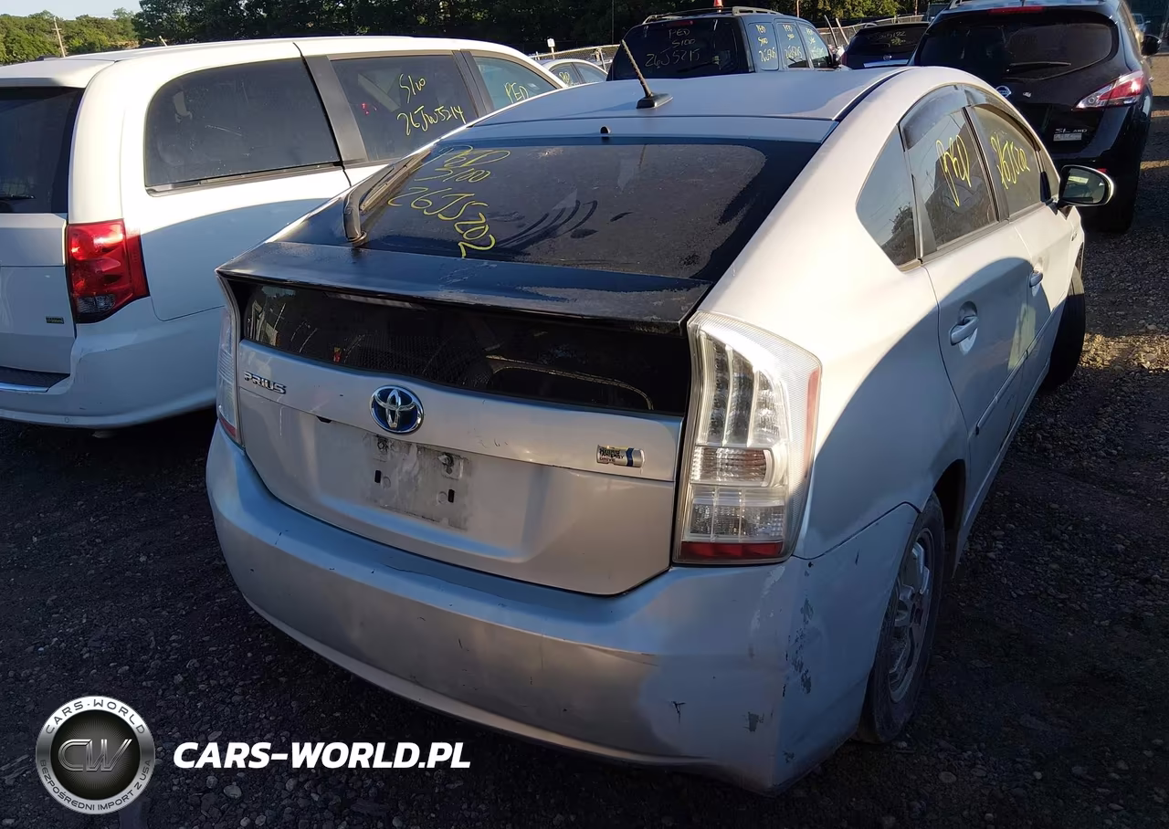 2011 Toyota Prius Two VIN:JTDKN3DU9B5325485 - 15