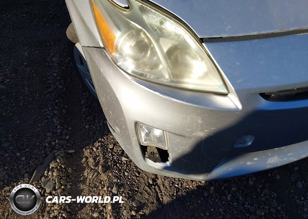 2011 Toyota Prius Two VIN:JTDKN3DU9B5325485 - 6