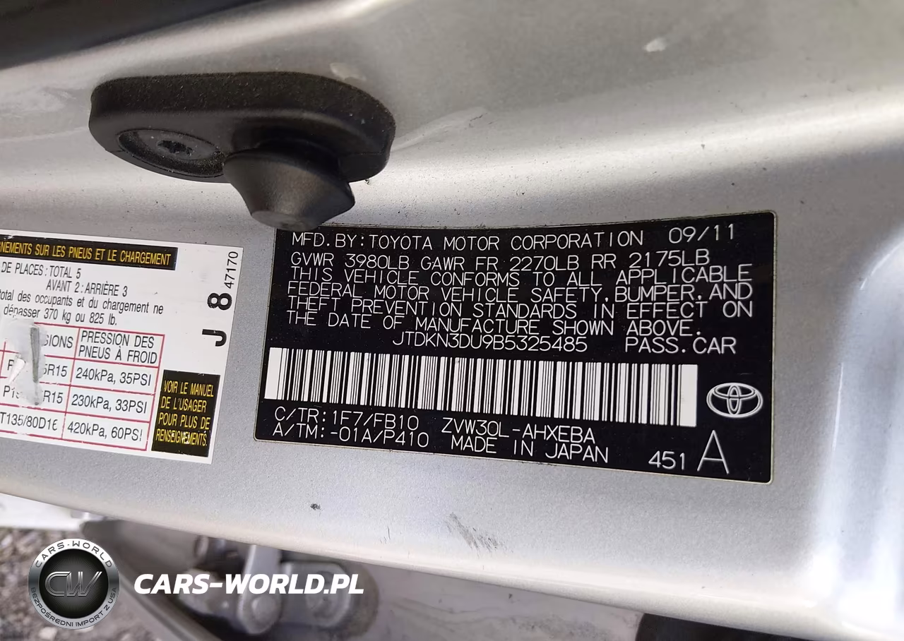 2011 Toyota Prius Two VIN:JTDKN3DU9B5325485 - 9