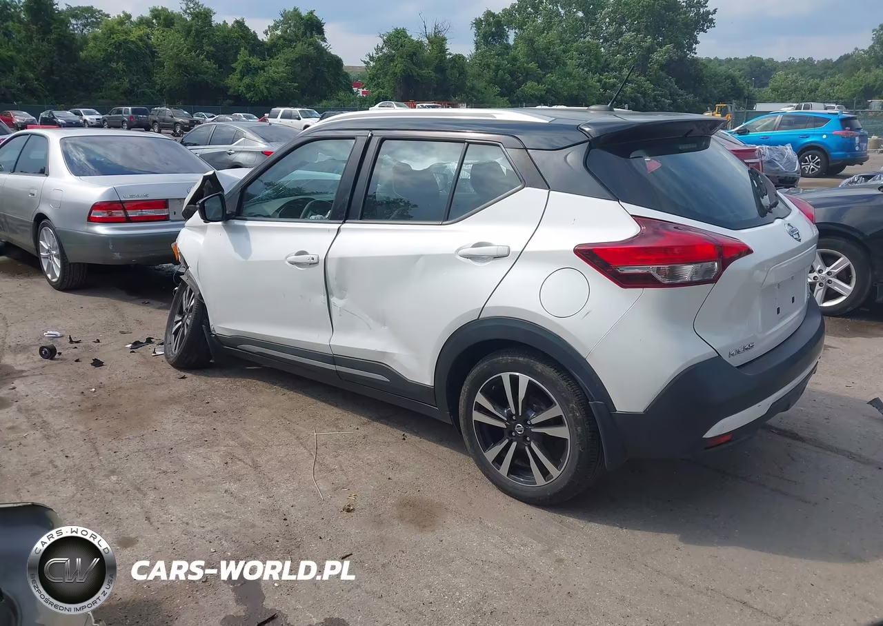 2019 Nissan Kicks Sr VIN:3N1CP5CUXKL492176 - 3