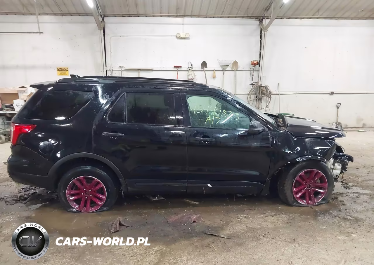 2017 Ford Explorer VIN:1FM5K8B80HGB00325 - 13