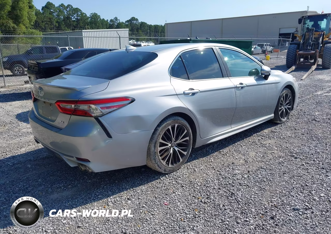 2019 Toyota Camry Se VIN:4T1B11HK2KU810562 - 4
