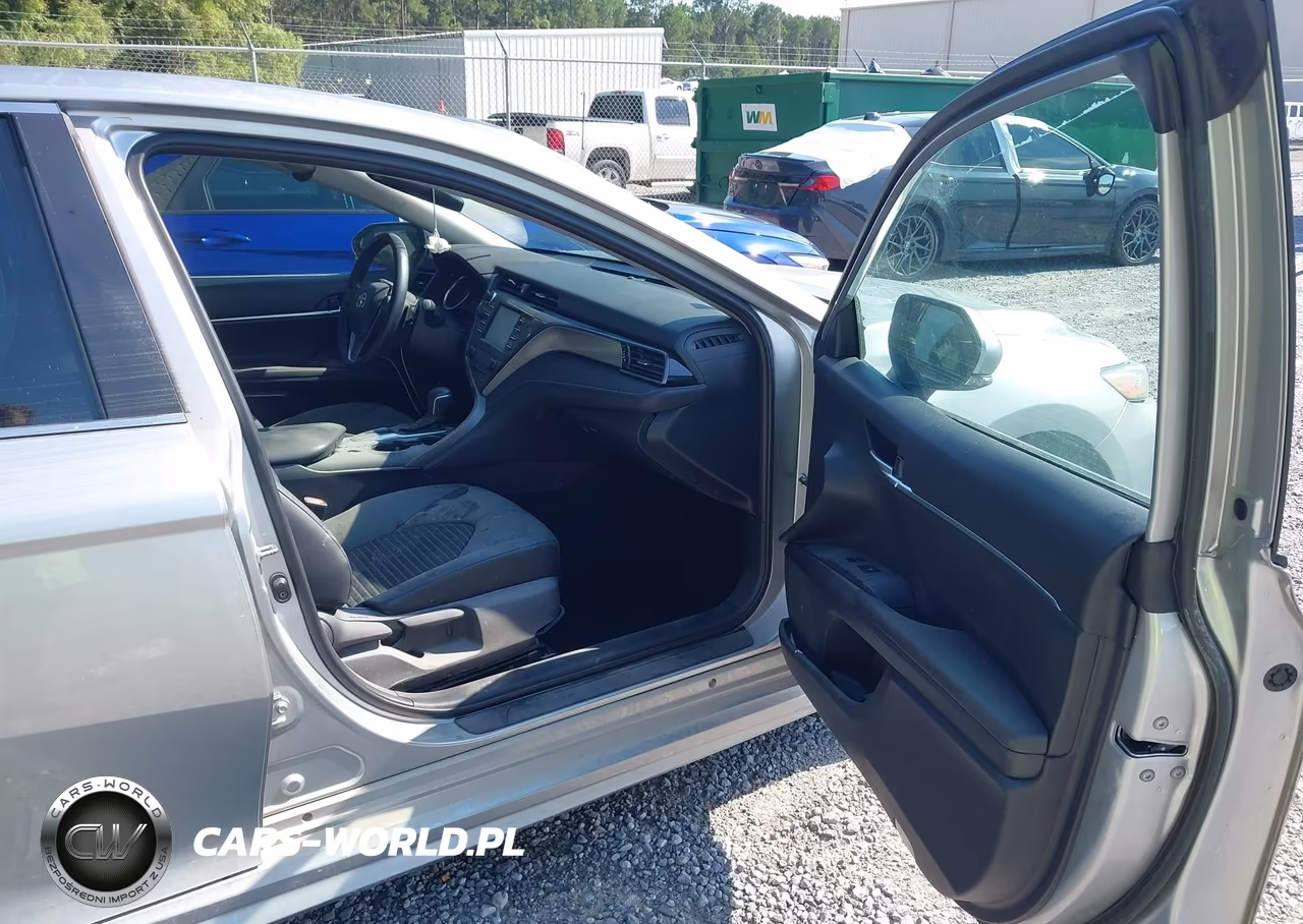 2019 Toyota Camry Se VIN:4T1B11HK2KU810562 - 5