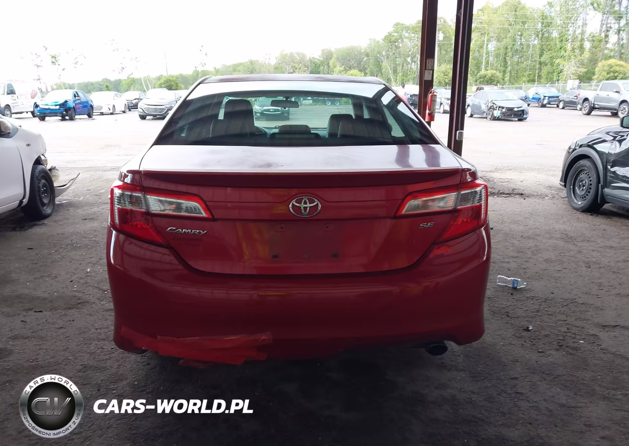 2014 Toyota Camry Se VIN:4T1BF1FK8EU737240 - 16