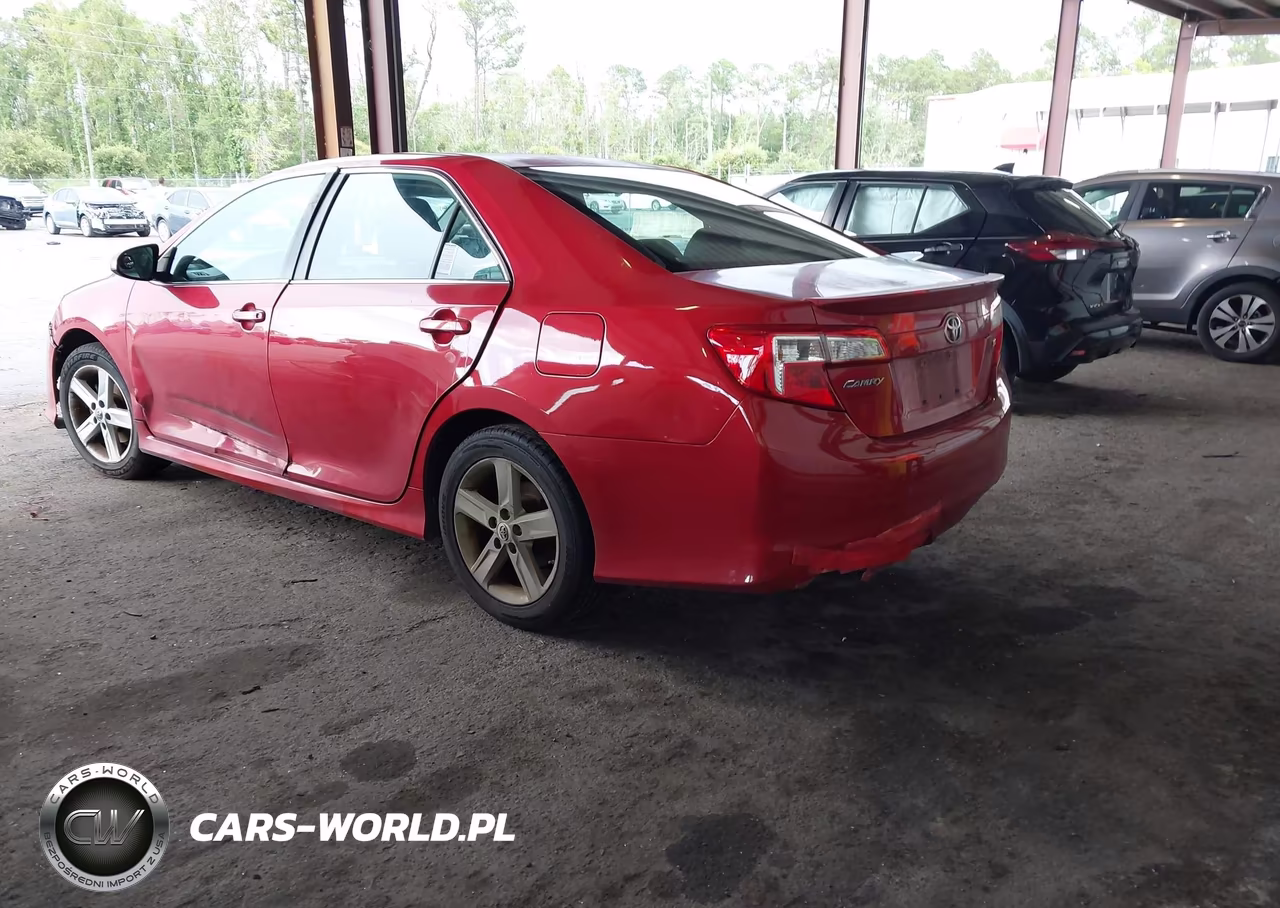 2014 Toyota Camry Se VIN:4T1BF1FK8EU737240 - 3