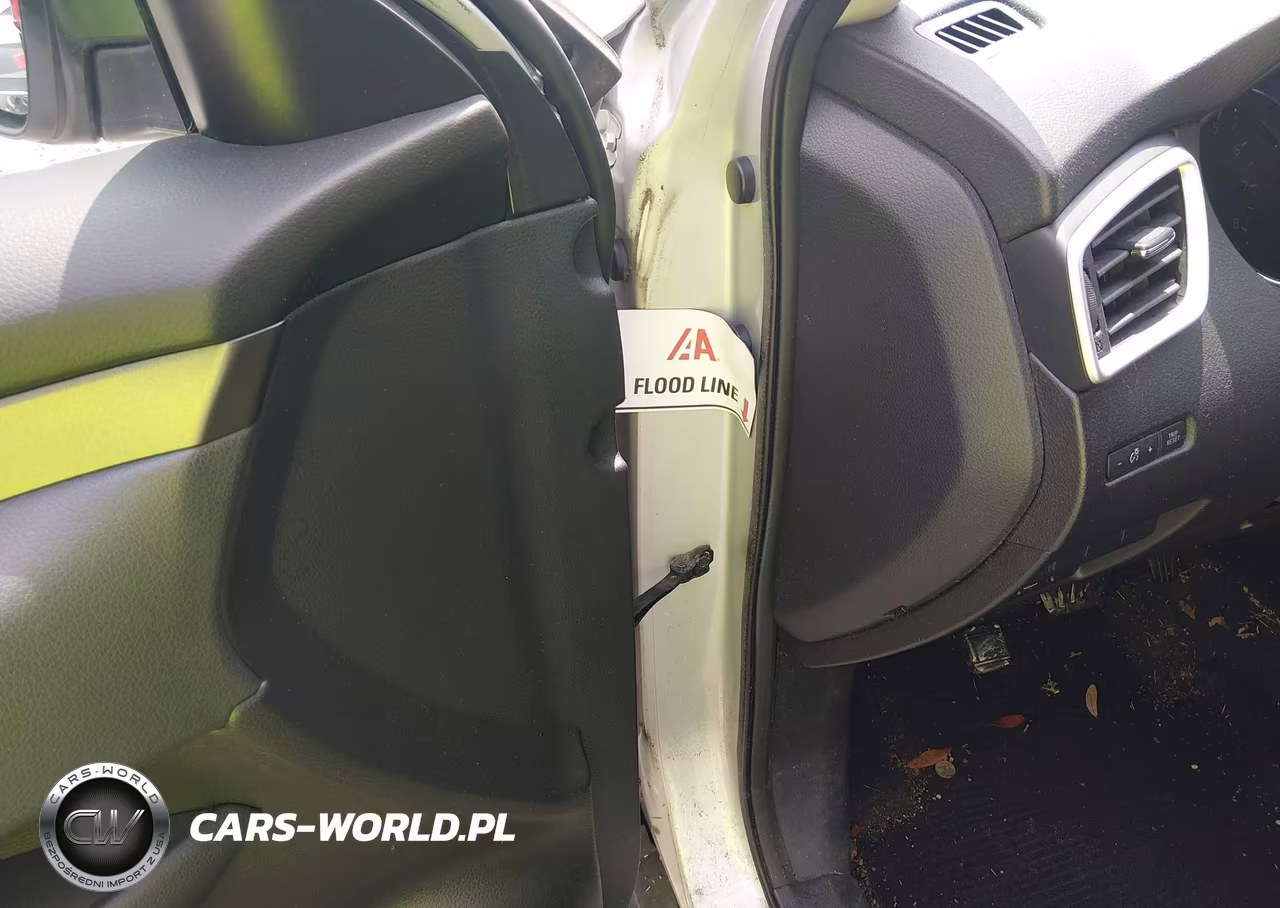 2016 Nissan Rogue S-Sl-Sv VIN:5N1AT2MV3GC732284 - 6