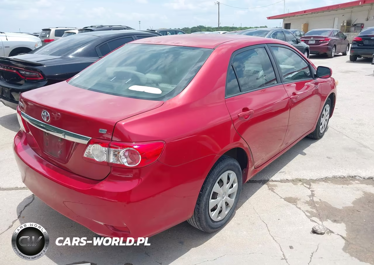 2011 Toyota Corolla Le VIN:JTDBU4EE5BJ100276 - 4