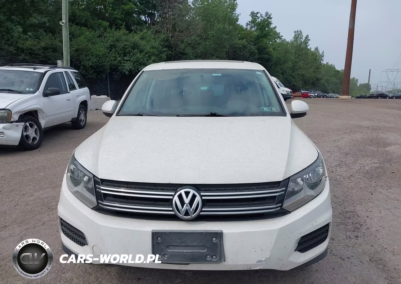 2012 Volkswagen Tiguan S VIN:WVGAV7AX7CW526973 - 6