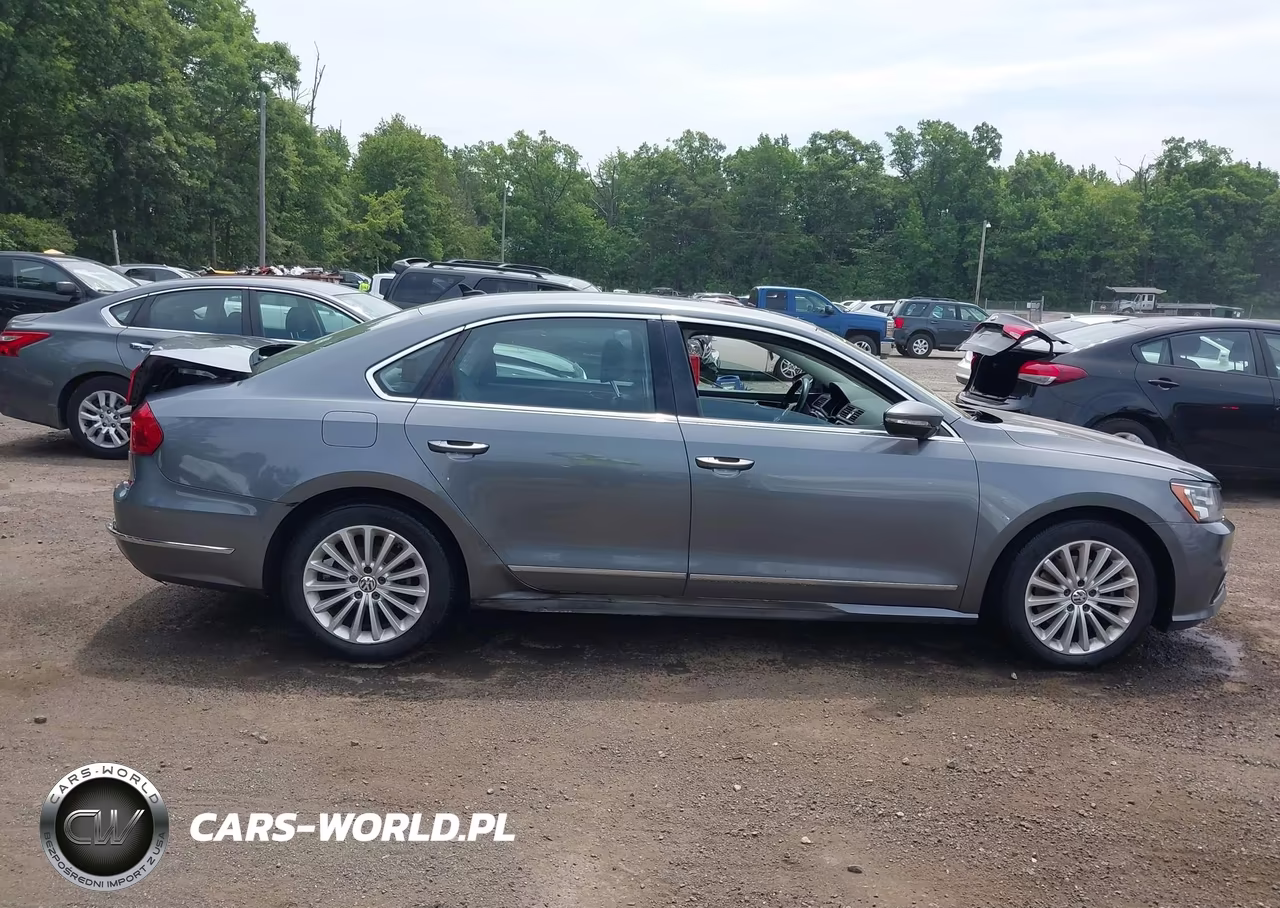 2016 Volkswagen Passat 1.8T Se VIN:1VWBT7A3XGC066580 - 13