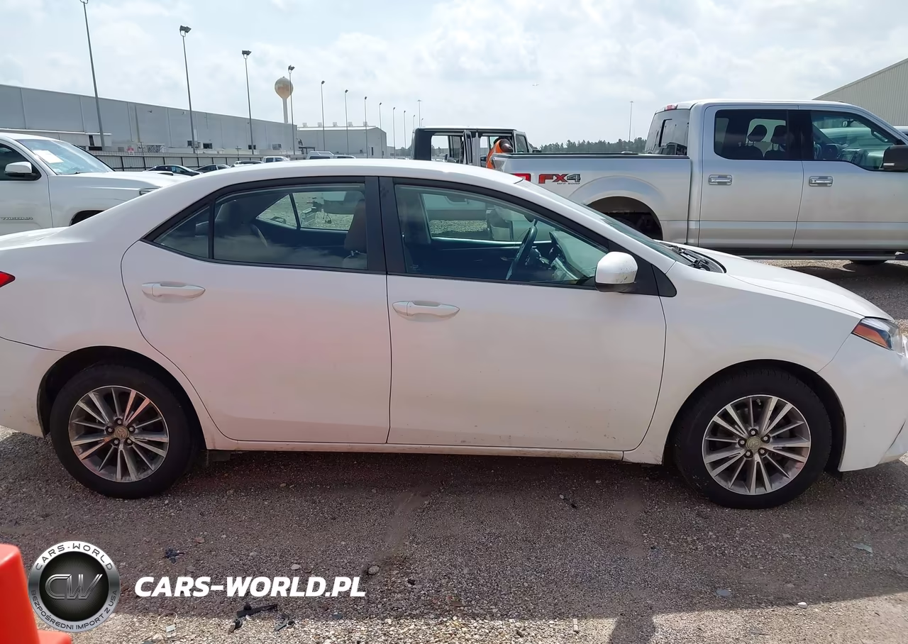2015 Toyota Corolla Le Plus VIN:5YFBURHE5FP356329 - 13