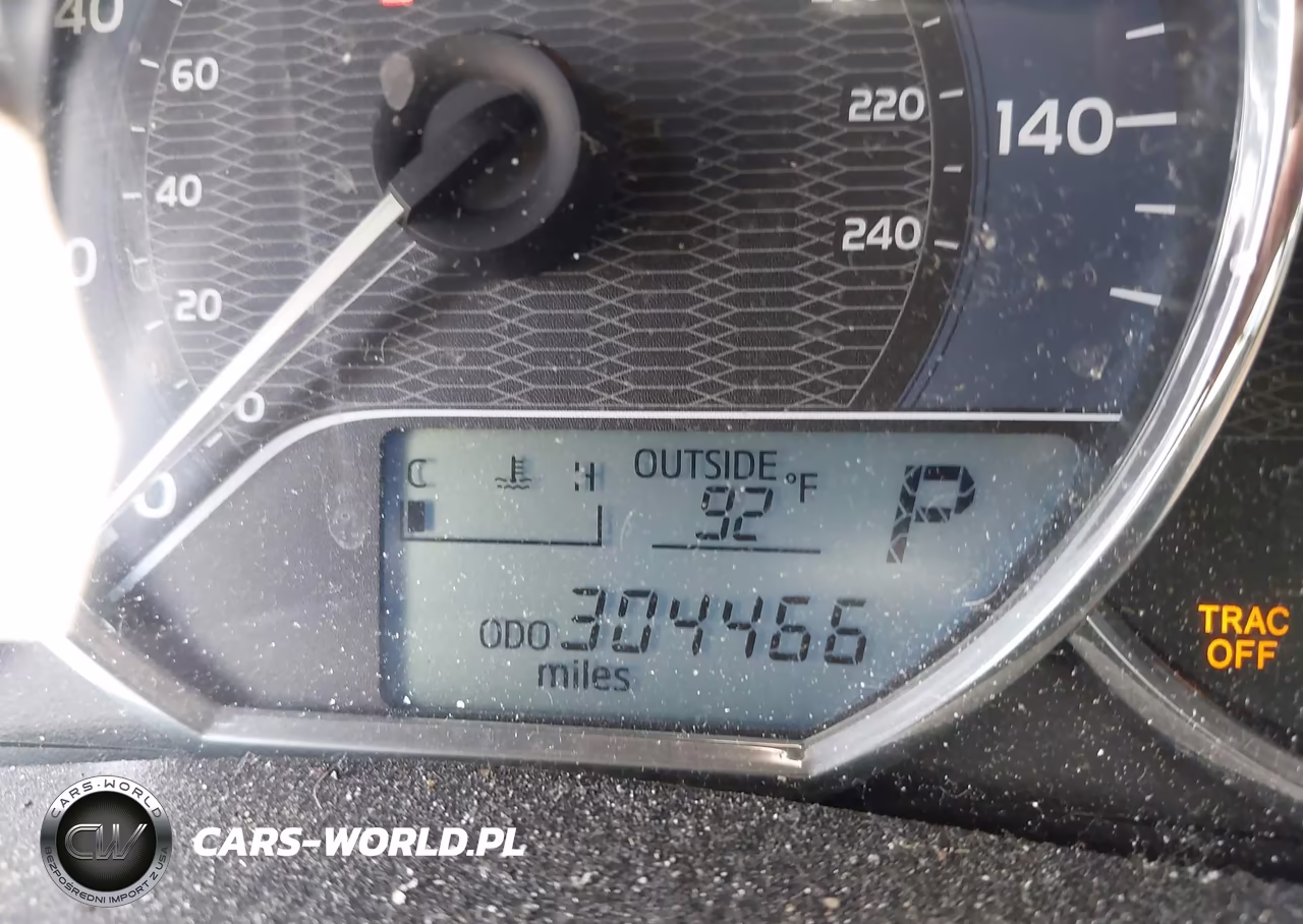 2015 Toyota Corolla Le Plus VIN:5YFBURHE5FP356329 - 15