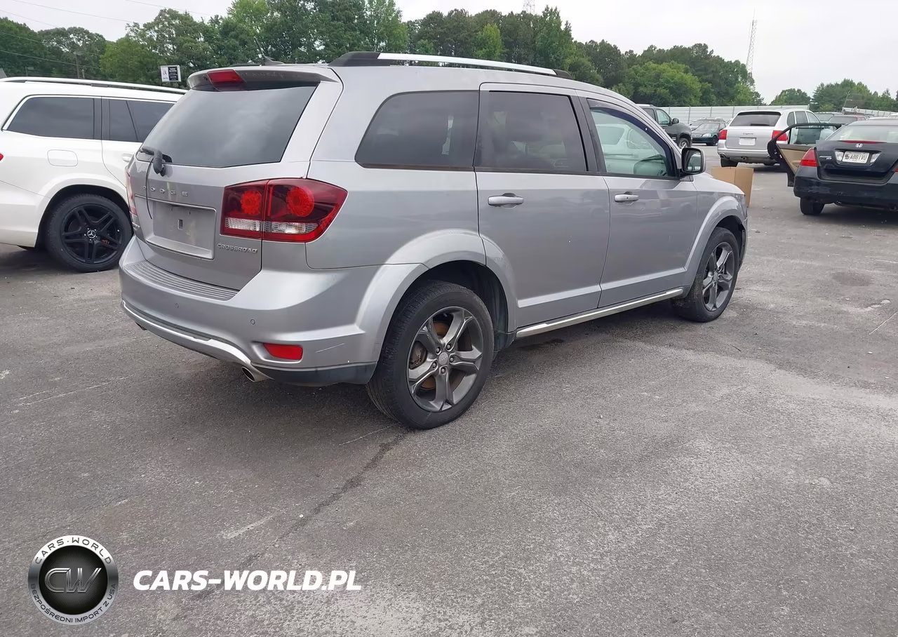2015 Dodge Journey Crossroad VIN:3C4PDDGG1FT725809 - 4