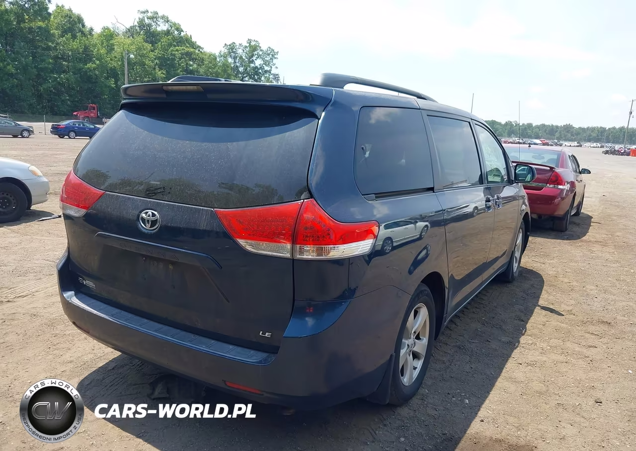 2011 Toyota Sienna Le V6 VIN:5TDKK3DC7BS123870 - 4