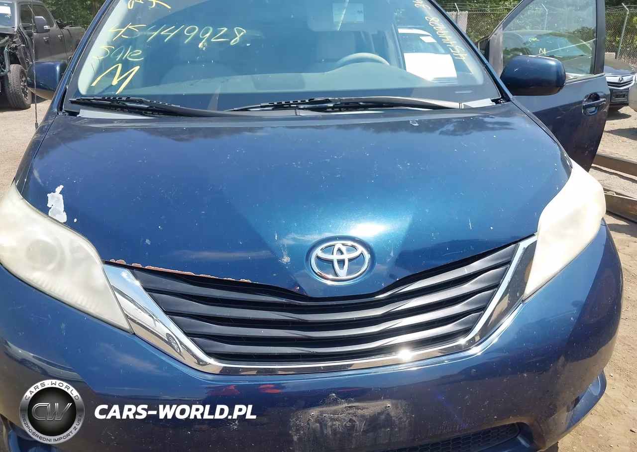 2011 Toyota Sienna Le V6 VIN:5TDKK3DC7BS123870 - 6