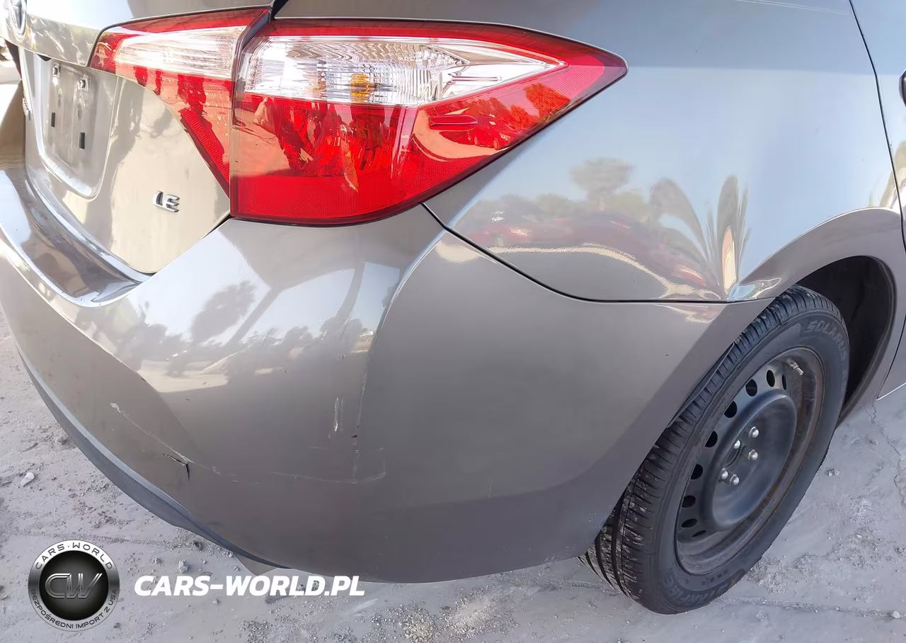 2019 Toyota Corolla Le VIN:5YFBURHE4KP944488 - 19