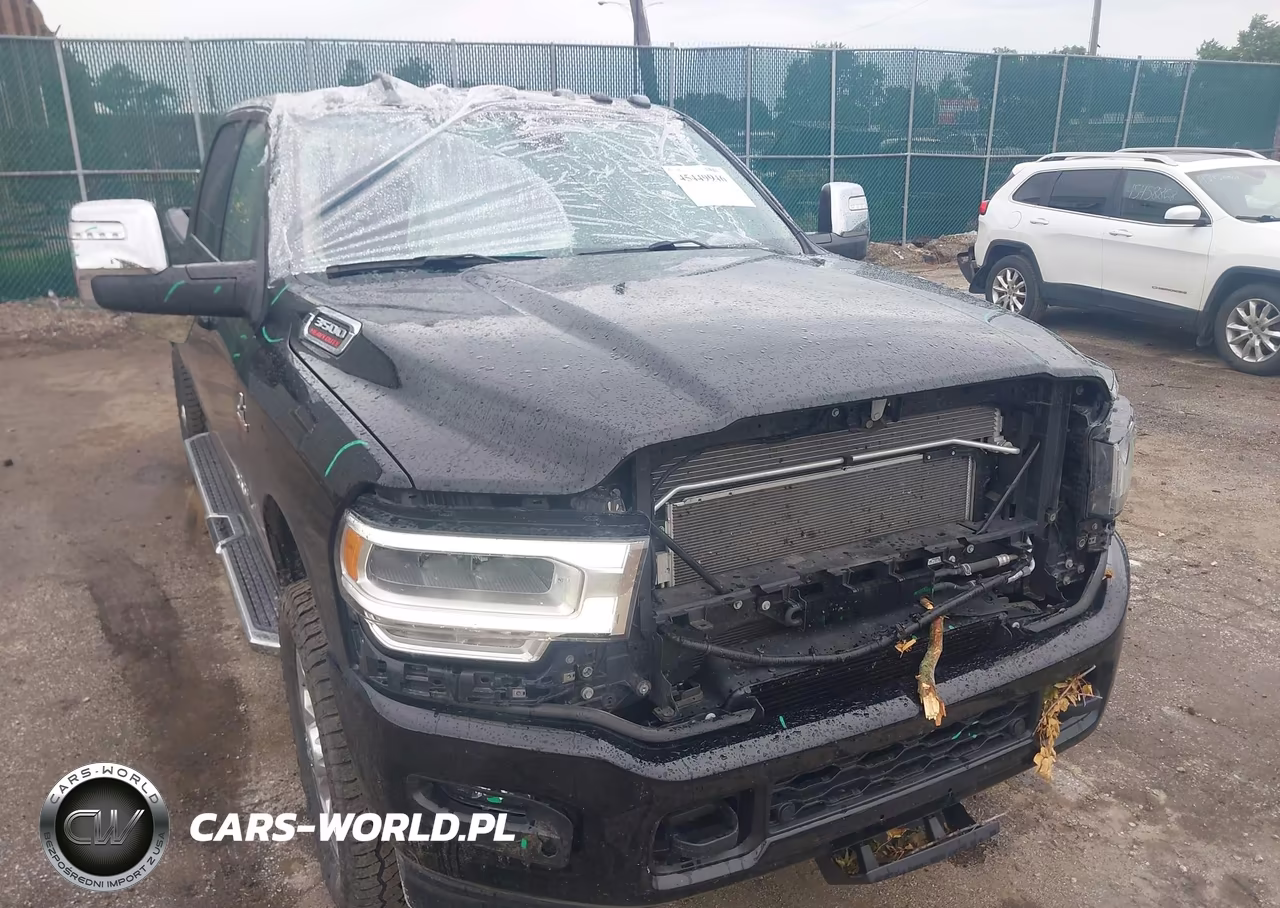 2023 Ram 3500 Laramie 4X4 6'4 Box VIN:3C63R3EL3PG643320 - 11