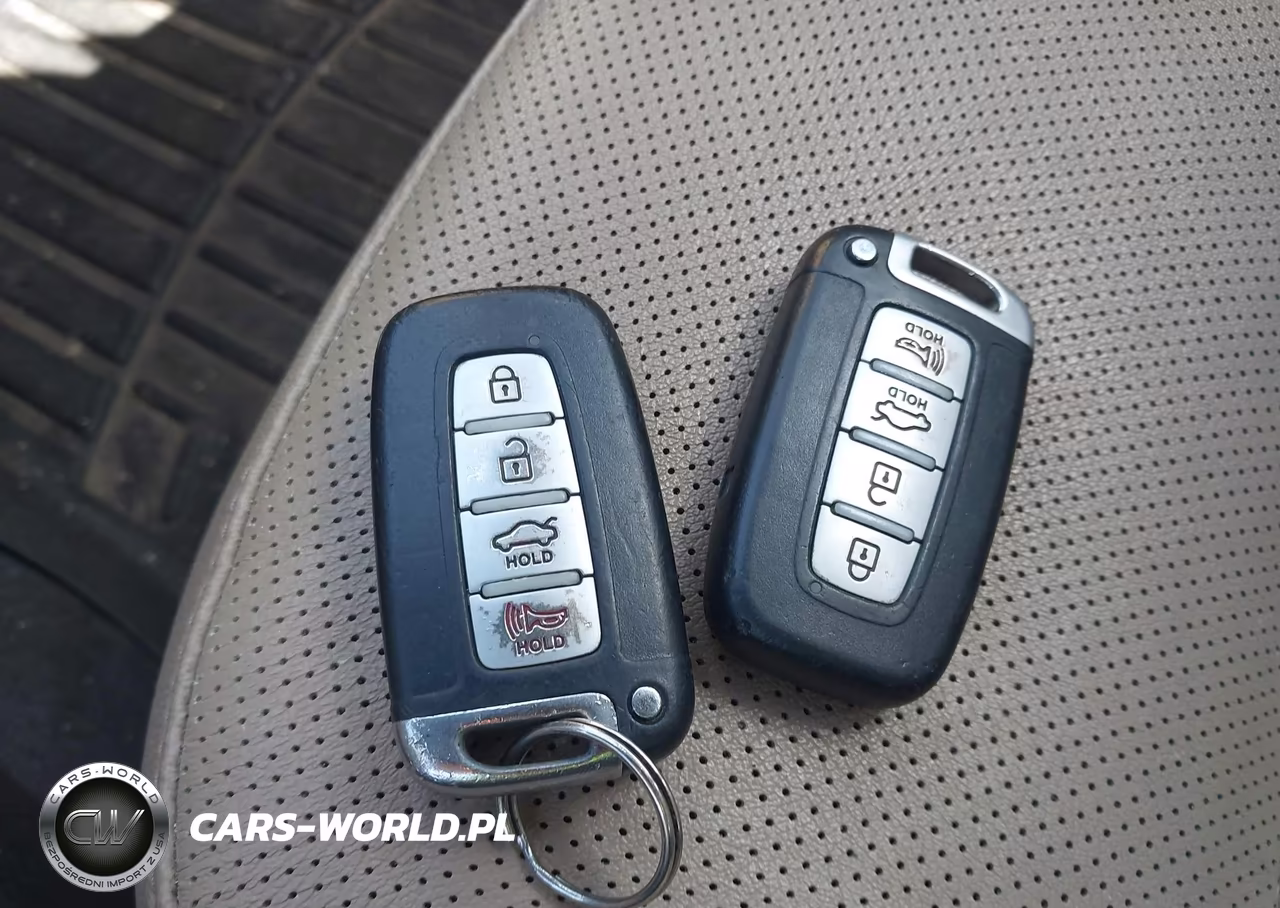 2013 Hyundai Sonata Hybrid Limited VIN:KMHEC4A49DA095305 - 11