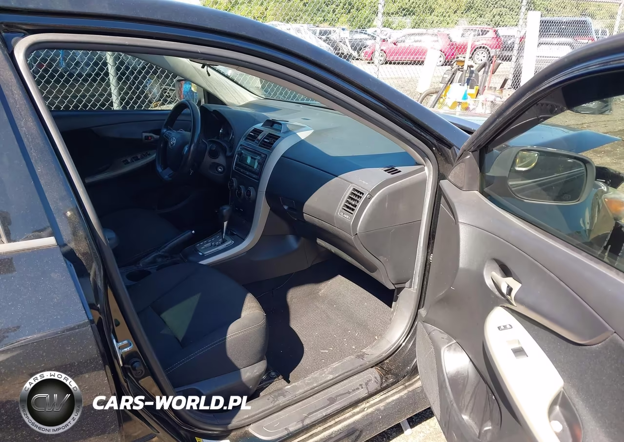 2012 Toyota Corolla S VIN:2T1BU4EE7CC912742 - 5