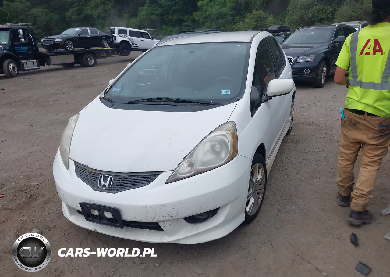 2010 Honda Fit Sport VIN:JHMGE8H40AC039210 - 2