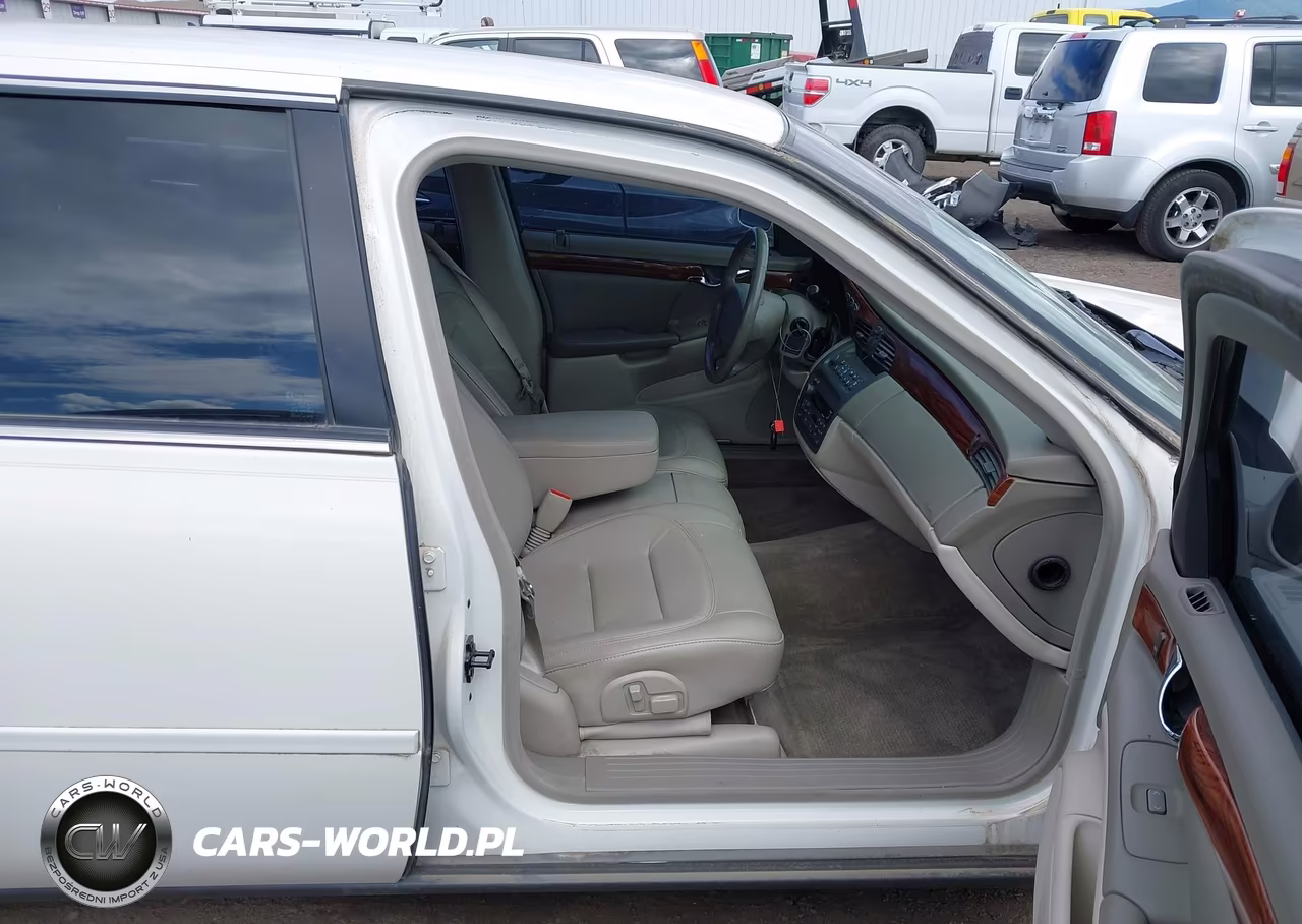 2000 Cadillac Deville Standard VIN:1G6KD54Y7YU252748 - 5