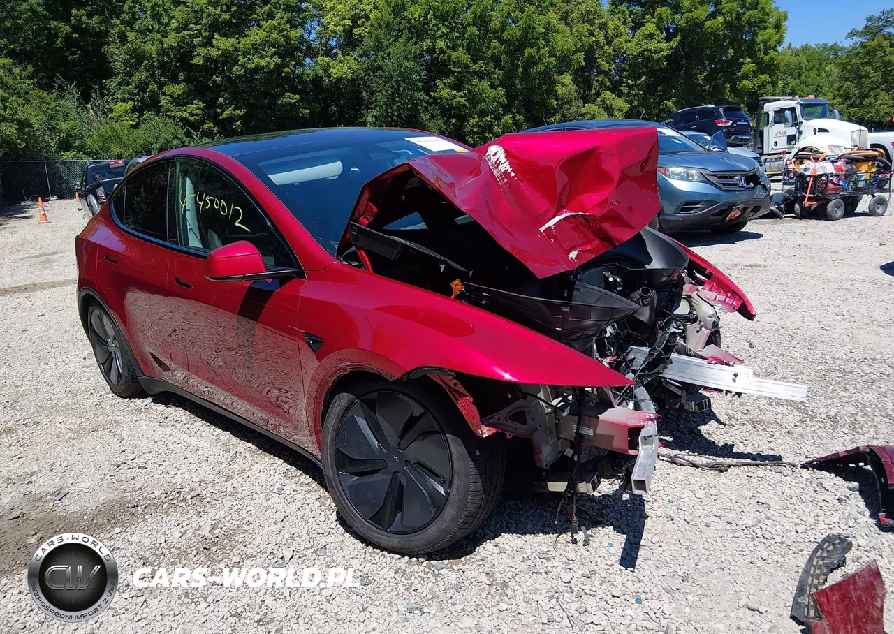 2026 Tesla Model Y All-Wheel Drive-Long Range Launch Series-Premium All-Wheel Drive – zdjęcie 1 z 20