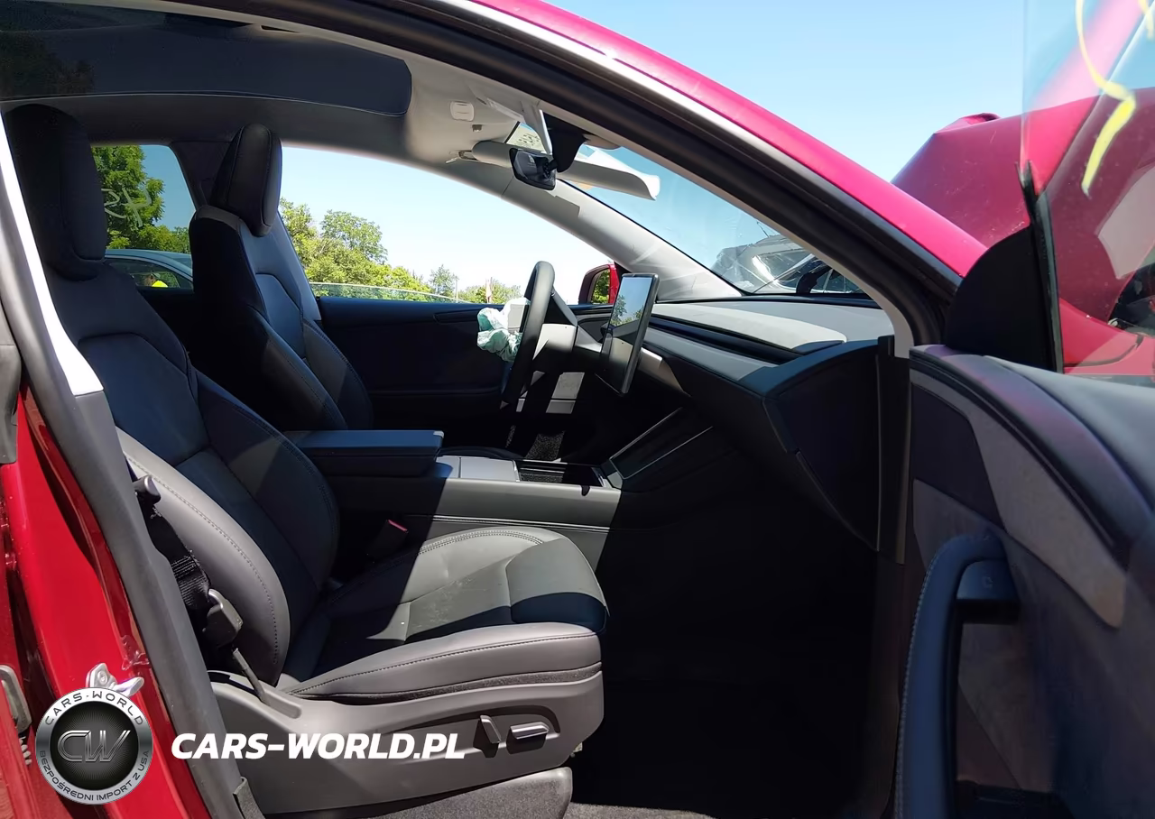 2026 Tesla Model Y All-Wheel Drive-Long Range Launch Series-Premium All-Wheel Drive VIN:7SAYGDEE3TA500217 - 5