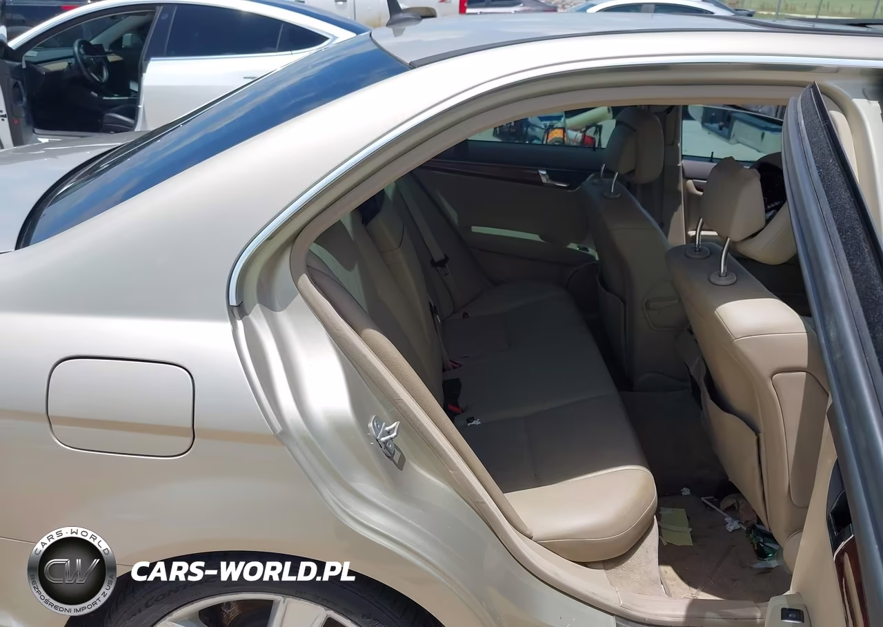 2011 Mercedes-Benz C 300 Luxury-Sport VIN:WDDGF5EB4BF631098 - 8