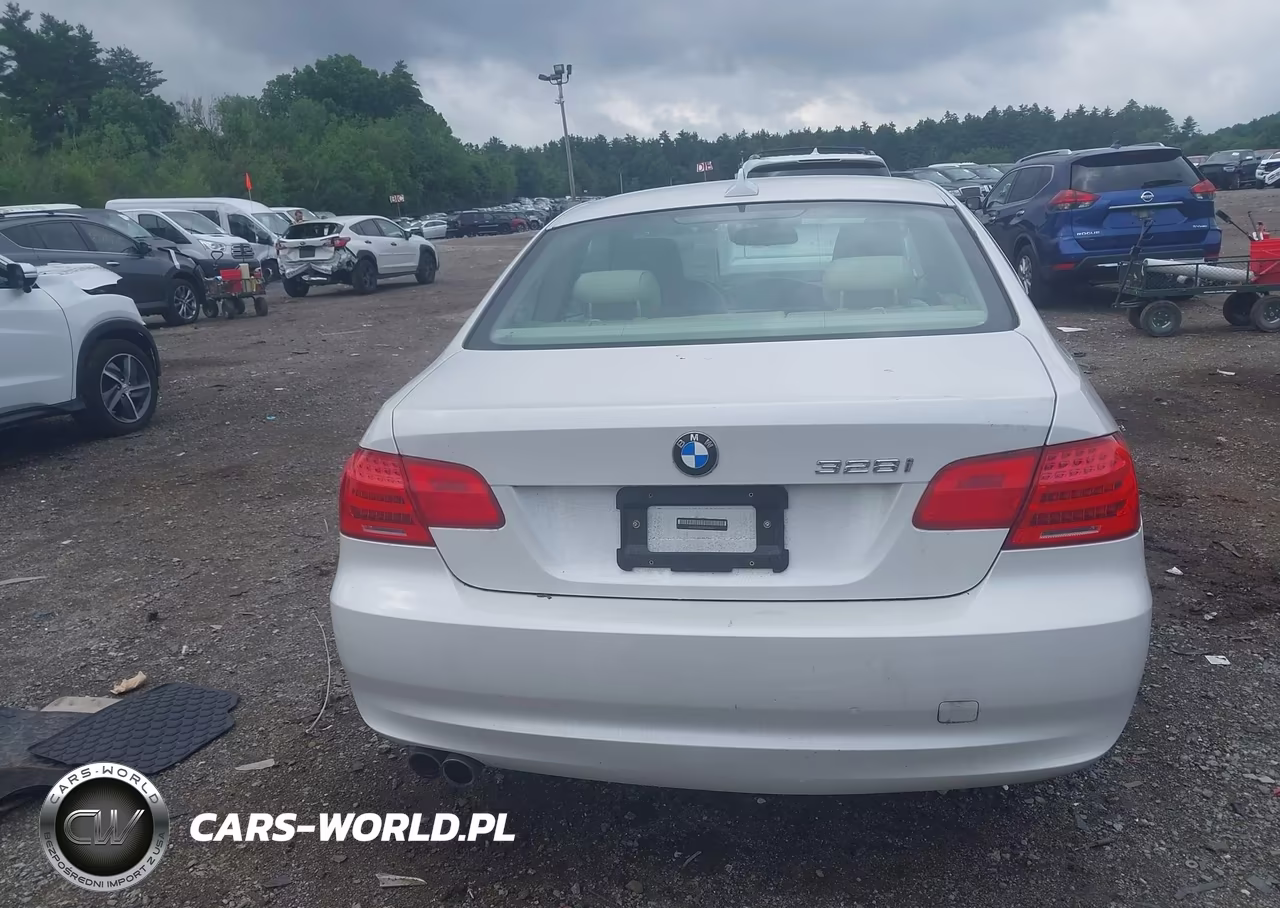 2011 BMW 328I xDrive VIN:WBAKF5C51BE586691 - 16
