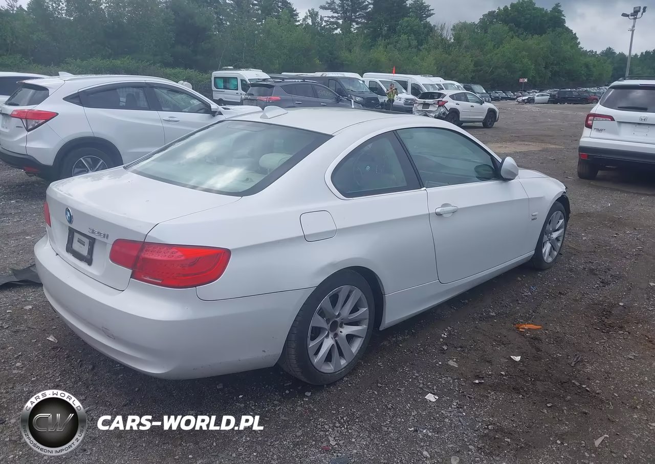 2011 BMW 328I xDrive VIN:WBAKF5C51BE586691 - 4