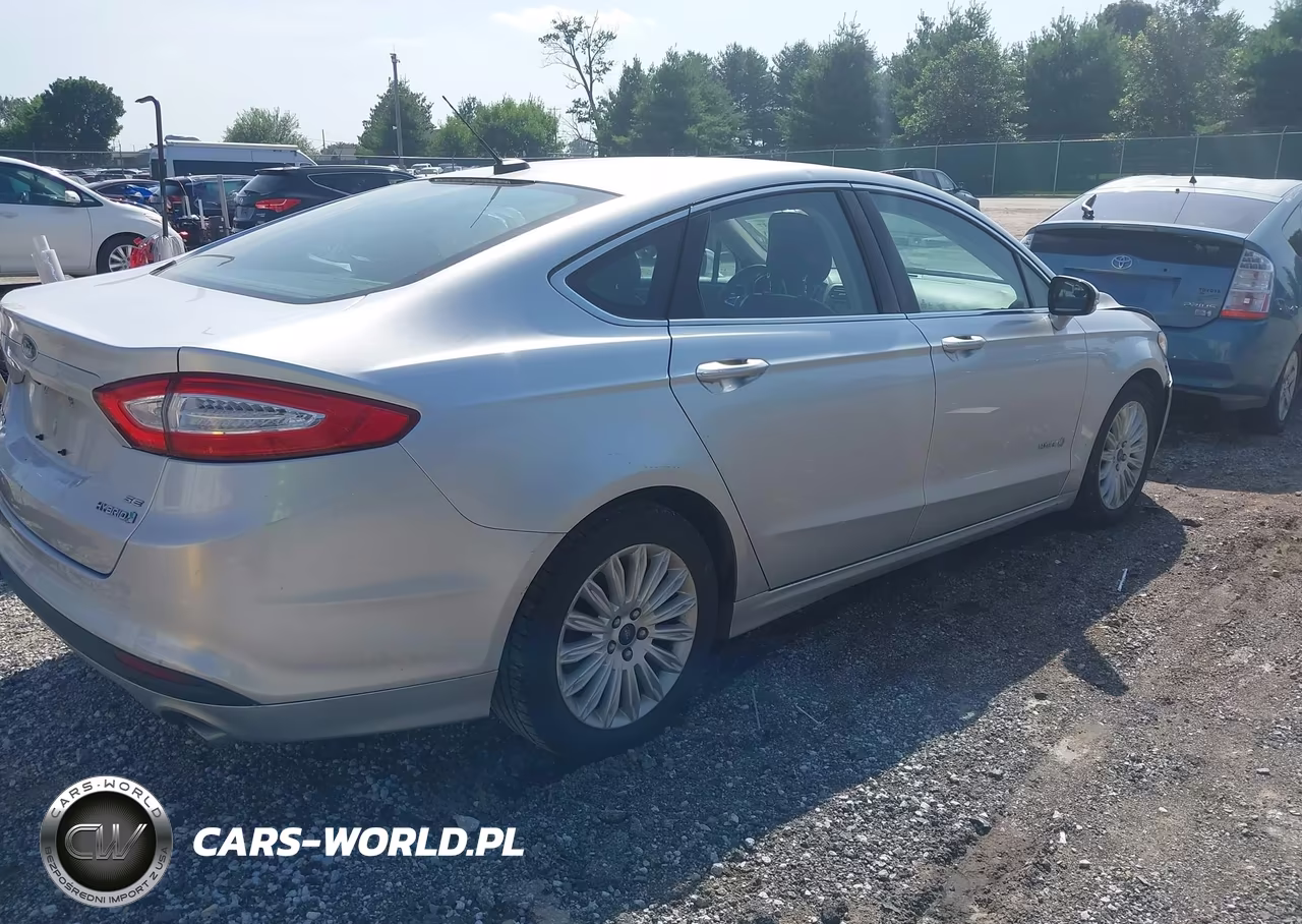 2014 Ford Fusion Hybrid Se VIN:3FA6P0LU1ER120231 - 4