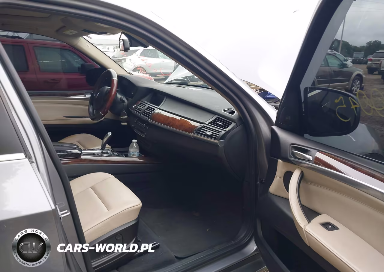 2013 BMW X5 xDrive50I VIN:5UXZV8C50DL899539 - 5